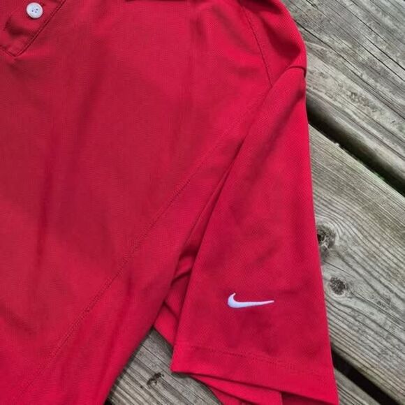 Nike Men's Short Sleeve Red Golf Polo - Medium - Picture 4 of 8